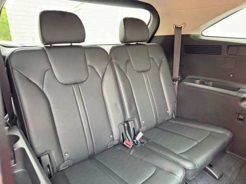 Used 2024 Kia Sorento SX AWD/4WD image 41