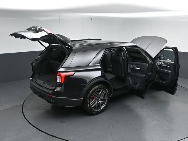 Certified 2025 Ford Explorer ST-Line w/ Premium Package AWD/4WD image 61