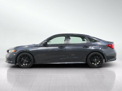Used 2024 Honda Civic Sport image 2