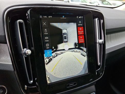 New 2026 Volvo XC40 B5 Ultra w/ Climate Package image 13