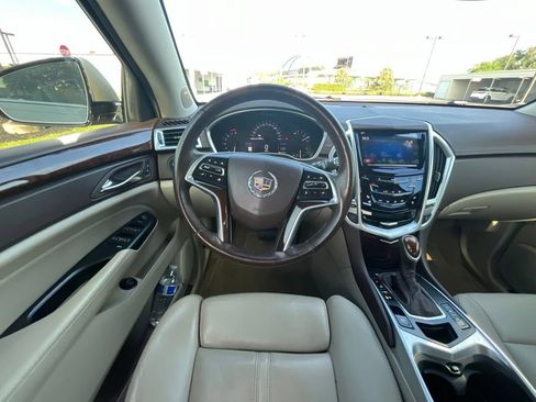 Used 2016 Cadillac SRX Premium FWD image 4