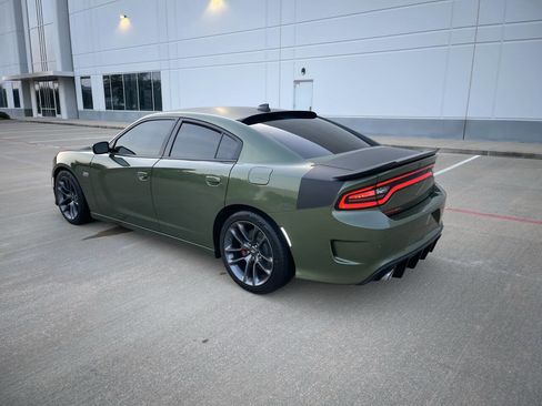 Used 2022 Dodge Charger Scat Pack w/ Plus Group RWD image 32