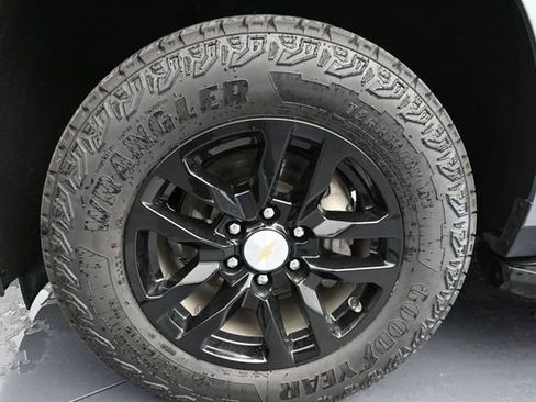 Used 2024 Chevrolet Tahoe LT AWD/4WD image 25