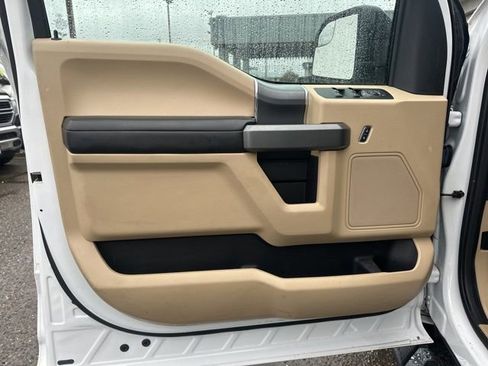 Used 2018 Ford F150 XLT w/ Equipment Group 302A Luxury image 22