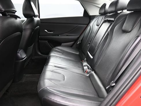 Certified 2023 Hyundai Elantra Limited image 11