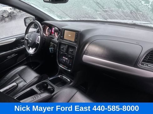 Used 2019 Dodge Grand Caravan GT image 11