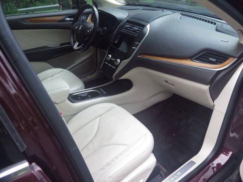 Used 2016 Lincoln MKC Reserve w/ Lincoln MKC Climate Package AWD/4WD image 15