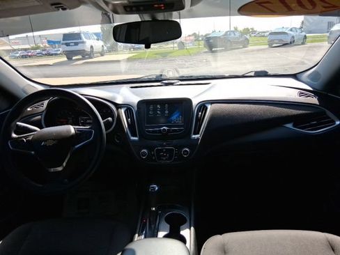 Used 2017 Chevrolet Malibu LS w/ LPO, Convenience Package 1 FWD image 13