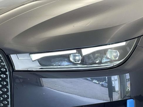 Used 2024 BMW iX xDrive50 AWD/4WD image 10