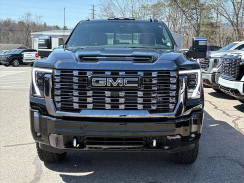 Certified 2024 GMC Sierra 2500 Denali Ultimate image 3