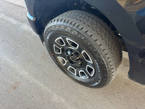 Used 2024 Ford F350 Platinum image 32