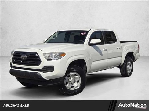 Used 2019 Toyota Tacoma SR w/ SR Convenience Package image 1