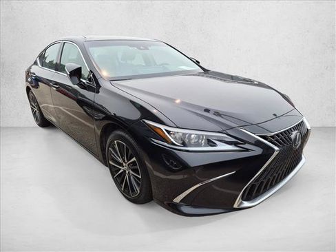 Used 2022 Lexus ES 250 w/ Premium Package AWD/4WD image 3