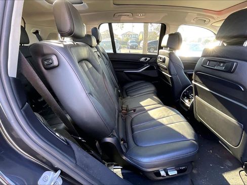 Used 2021 BMW X7 xDrive40i image 28