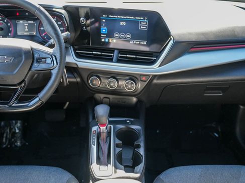 Used 2024 Chevrolet Trax RS image 12