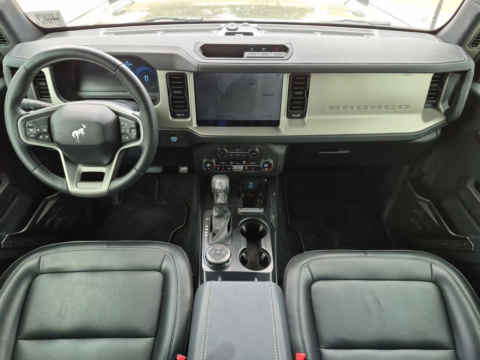 Used 2025 Ford Bronco Outer Banks AWD/4WD image 25