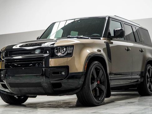 Used 2024 Land Rover Defender 130 X image 8