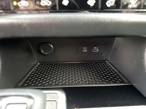 Used 2023 Nissan Pathfinder SV image 29