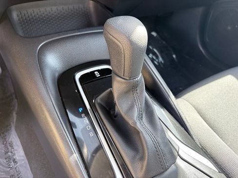 Used 2025 Toyota Corolla LE FWD image 19