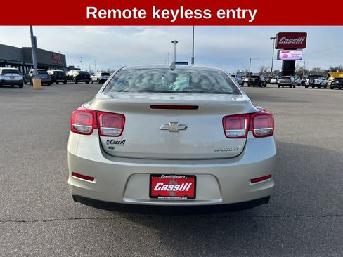 Used 2014 Chevrolet Malibu LT w/ Power Convenience Package image 4