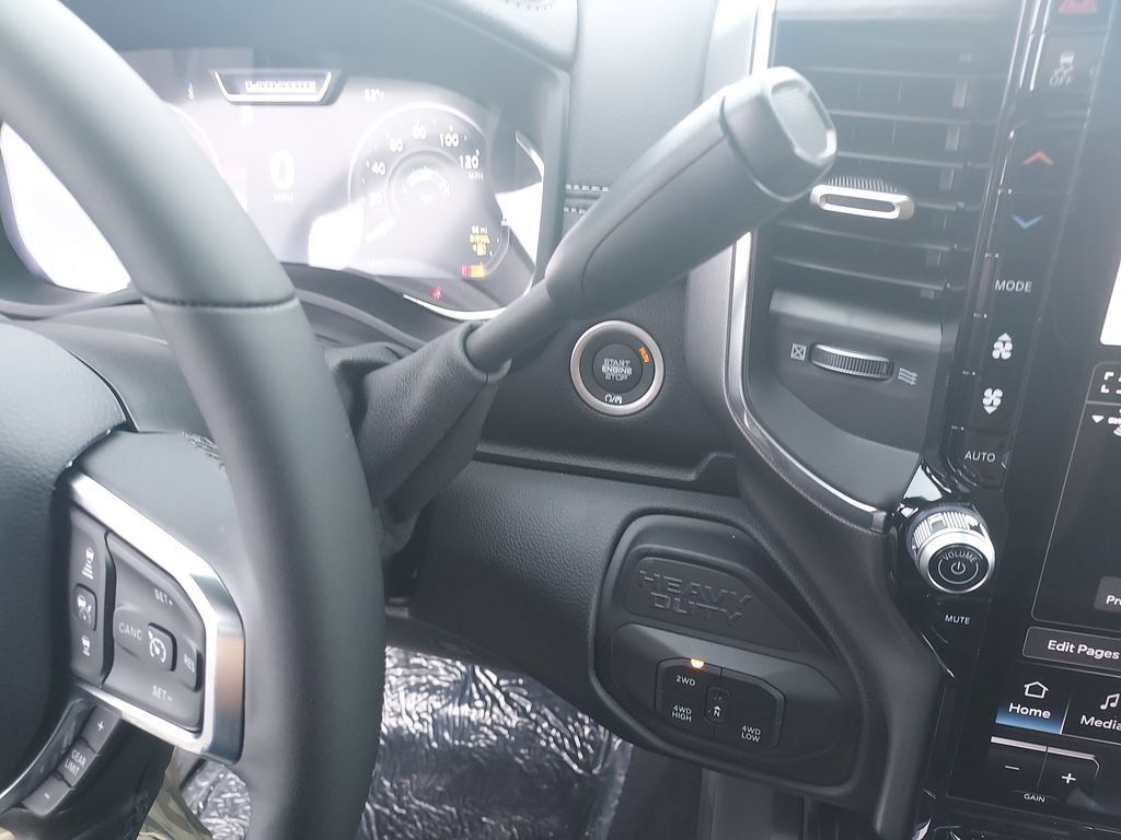 New 2027 RAM 2500 Laramie AWD/4WD image 26