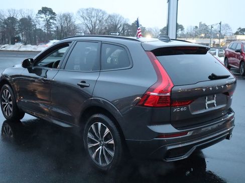 Used 2025 Volvo XC60 B5 Plus w/ Climate Package image 7