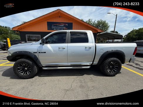Used 2009 Dodge Ram 1500 Truck SLT AWD/4WD image 2