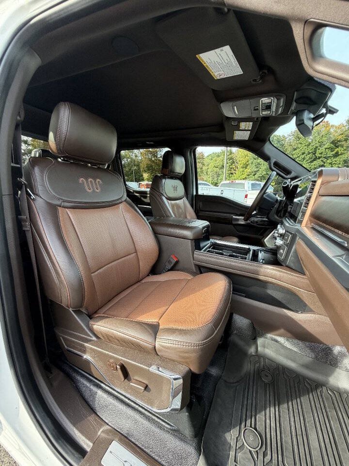 Used 2025 Ford F450 King Ranch w/ Chrome Package AWD/4WD image 14