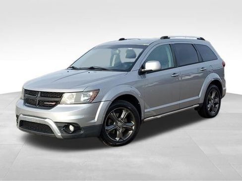Used 2015 Dodge Journey Crossroad w/ Flexible Seating Group image 1