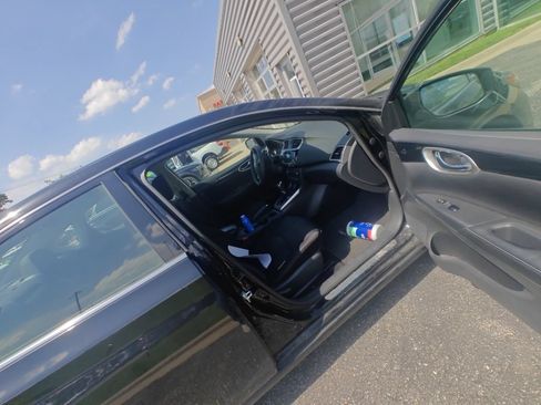 Used 2017 Nissan Sentra SV FWD image 10