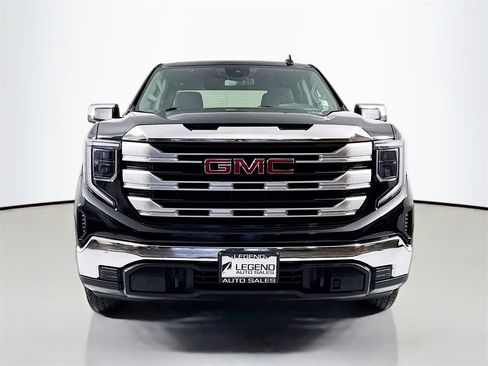 Used 2023 GMC Sierra 1500 SLE image 2