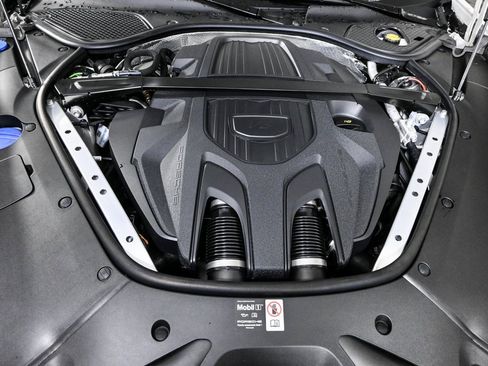 New 2025 Porsche Panamera RWD image 37