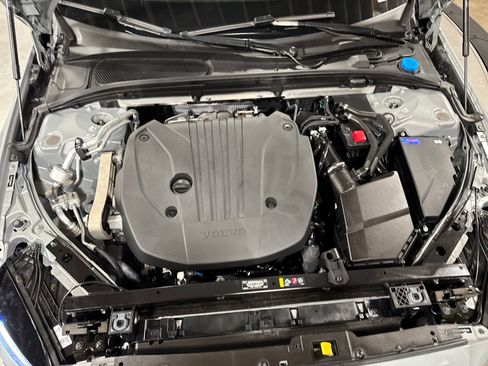 Used 2024 Volvo S60 B5 Core FWD image 28