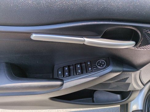 Used 2024 Kia Seltos LX AWD/4WD image 12