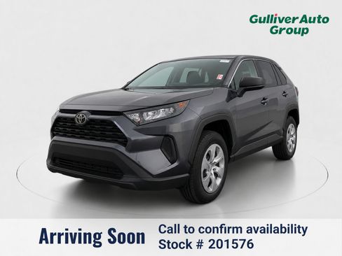 Used 2022 Toyota RAV4 LE FWD image 1