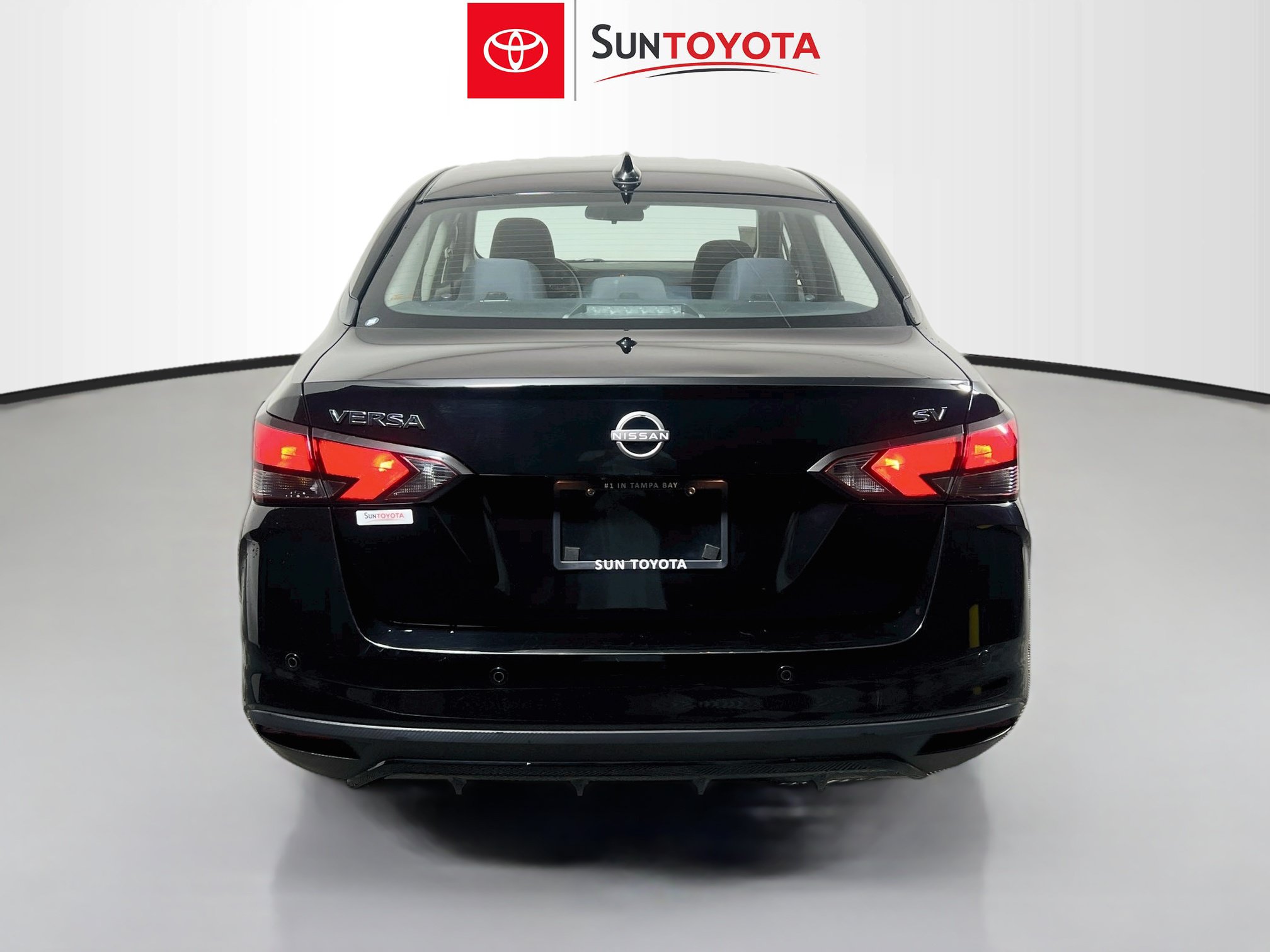 Used 2024 Nissan Versa SV FWD image 5