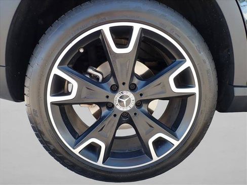 Used 2020 Mercedes-Benz GLA 250 4MATIC image 7