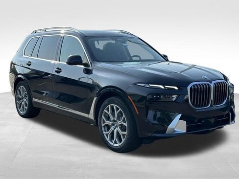 New 2026 BMW X7 xDrive40i w/ Premium Package image 1