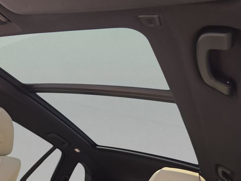 Used 2021 BMW X5 xDrive40i w/ M Sport Package image 28