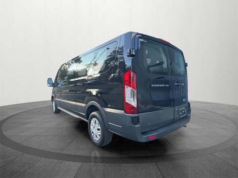 Used 2022 Ford Transit 350 XLT image 5