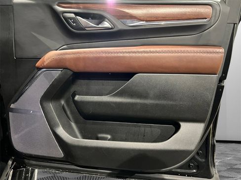 Used 2023 GMC Yukon Denali Ultimate image 14