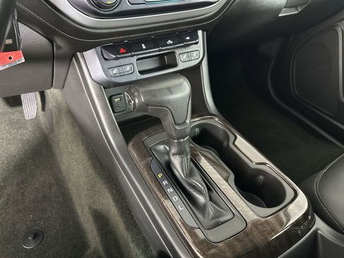 Used 2018 GMC Canyon SLT w/ Trailering Package image 19