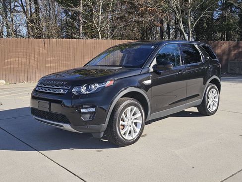 Used 2019 Land Rover Discovery Sport HSE image 1