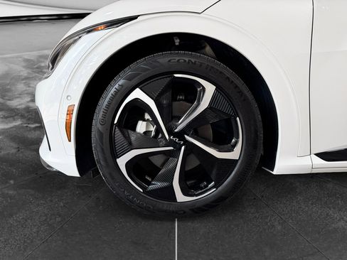 Used 2024 Kia EV6 GT-Line AWD/4WD image 32