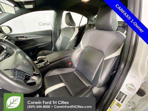 Used 2025 Toyota Camry SE image 23