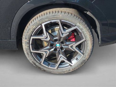 New 2026 BMW X2 xDrive28i w/ M Sport Package AWD/4WD image 10