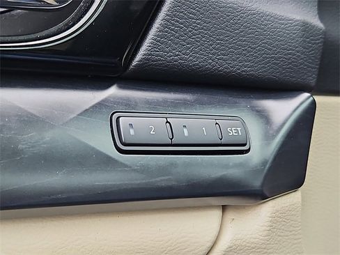 Used 2023 Nissan Maxima Platinum image 27