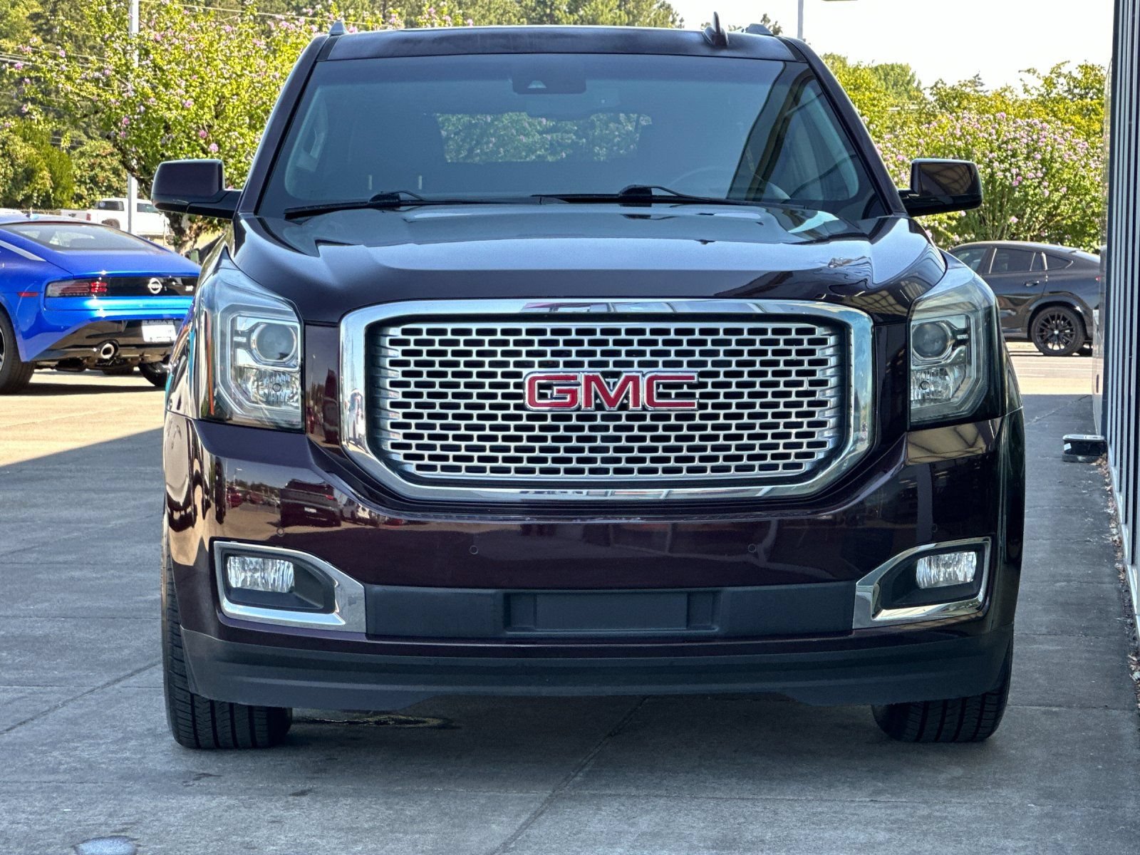 Used 2017 GMC Yukon XL Denali w/ Open Road Package AWD/4WD image 8