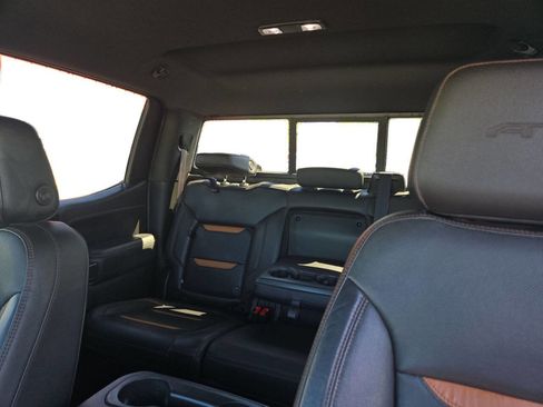 Used 2019 GMC Sierra 1500 AT4 w/ AT4 Premium Package AWD/4WD image 12
