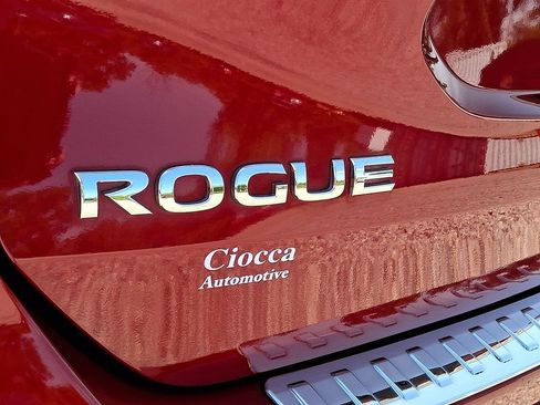 Used 2020 Nissan Rogue SV AWD/4WD image 30